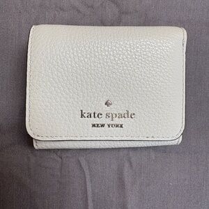 Kate Spade Small Trifold Continental Wallet Grey Pebbled Leather Zip Around